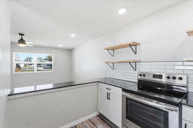 205 ANDOVER PLACE N 119, Sun City Center, FL 33573