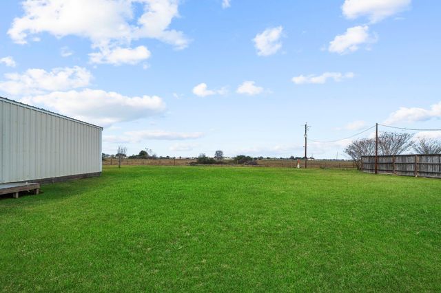 9016 Dixie Lane, Needville, TX 77461