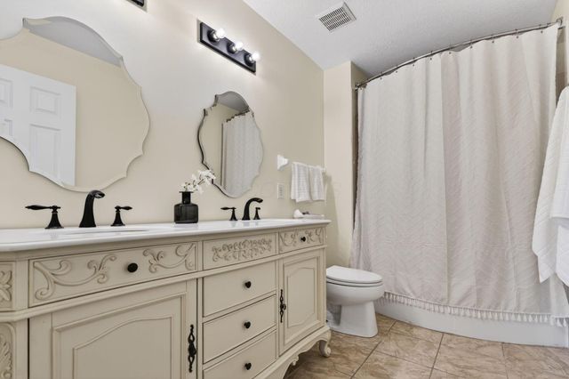 1658 Geranium Drive, Lewis Center, OH 43035