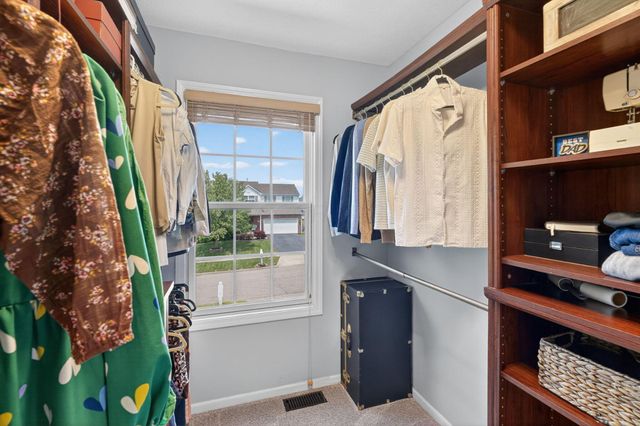 1658 Geranium Drive, Lewis Center, OH 43035