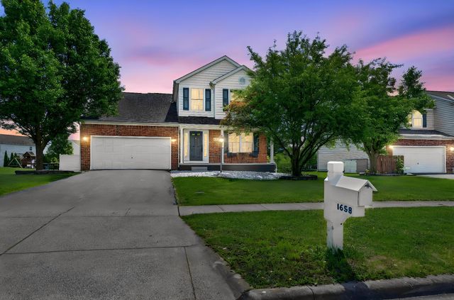 1658 Geranium Drive, Lewis Center, OH 43035
