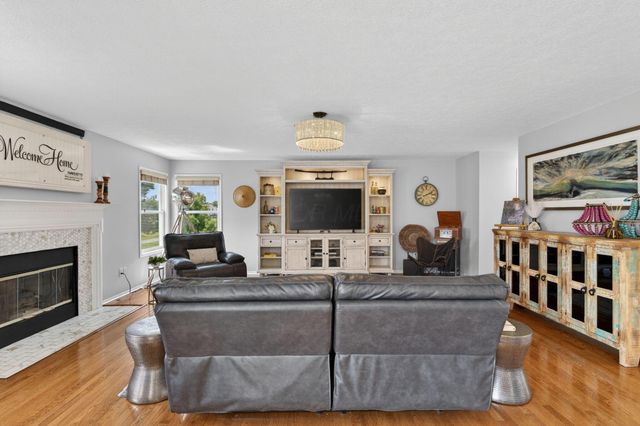 1658 Geranium Drive, Lewis Center, OH 43035