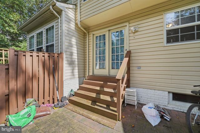 1702 BARNWOOD CT, Severn, MD 21144