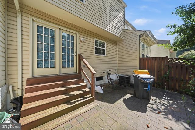 1702 BARNWOOD CT, Severn, MD 21144