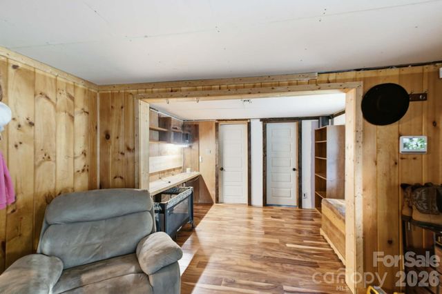 1219 Peak Place NW, Lenoir, NC 28645