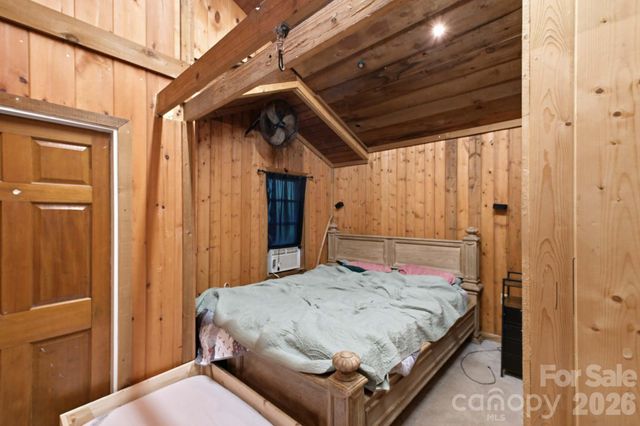 1219 Peak Place NW, Lenoir, NC 28645
