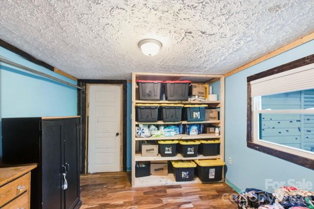 1219 Peak Place NW, Lenoir, NC 28645