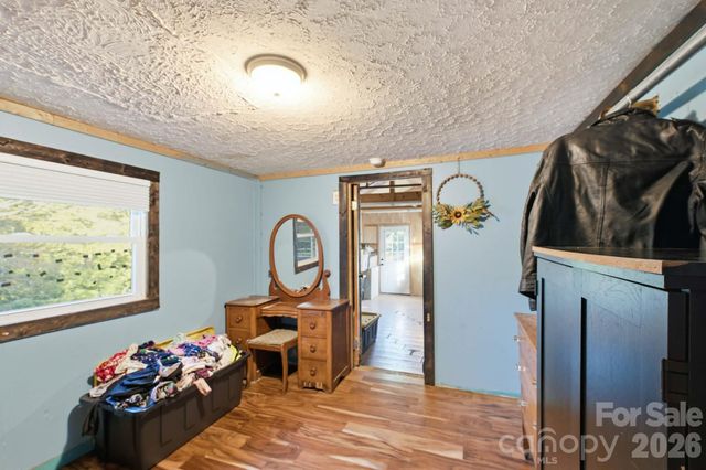 1219 Peak Place NW, Lenoir, NC 28645