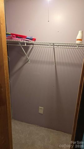 1219 Peak Place NW, Lenoir, NC 28645
