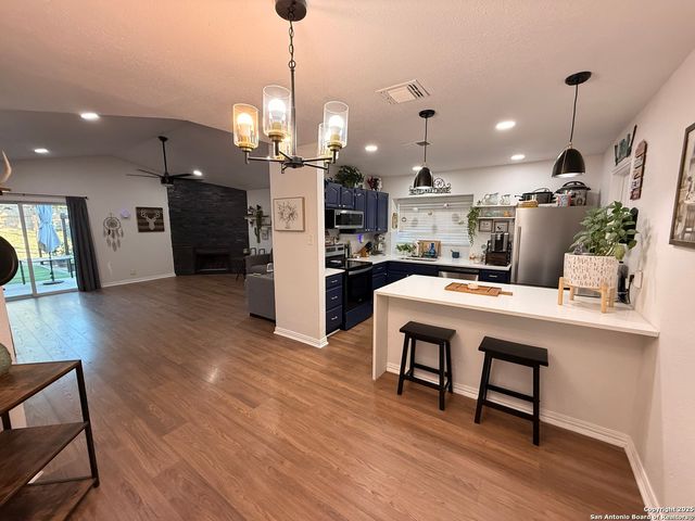 258 Burlington Dr., San Antonio, TX 78245