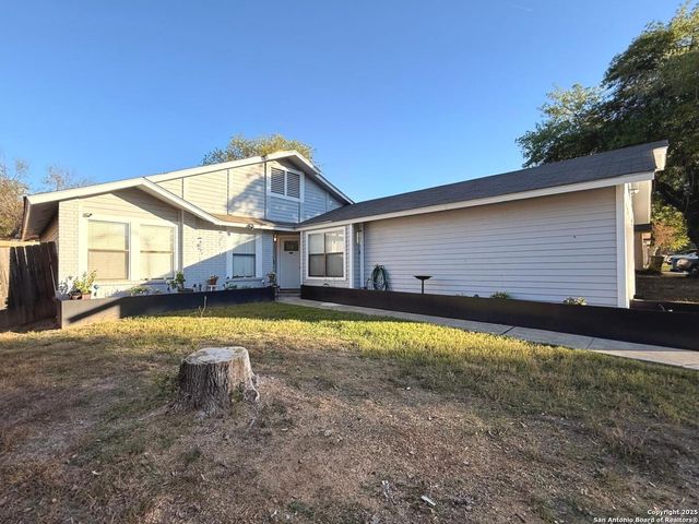 258 Burlington Dr., San Antonio, TX 78245