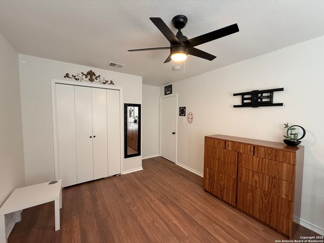 258 Burlington Dr., San Antonio, TX 78245