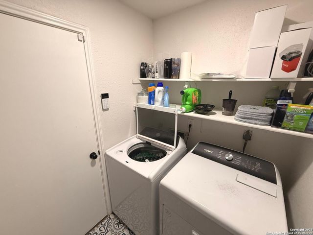 258 Burlington Dr., San Antonio, TX 78245