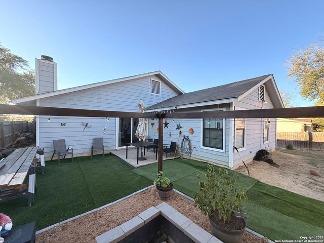 258 Burlington Dr., San Antonio, TX 78245