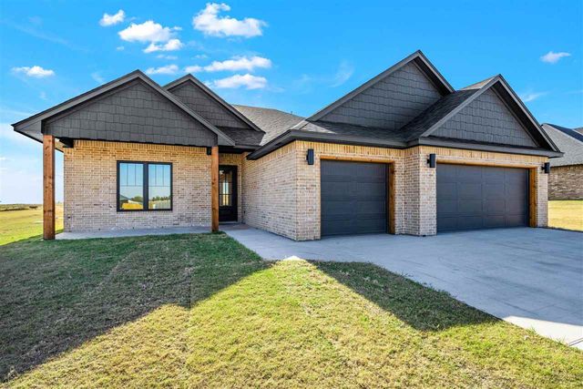 5867 Tadpole Dr, Elgin, OK 73538