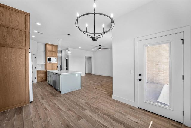 5867 Tadpole Dr, Elgin, OK 73538