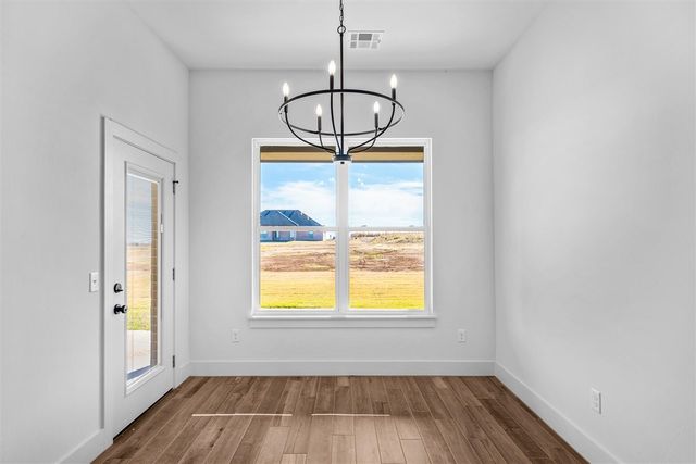 5867 Tadpole Dr, Elgin, OK 73538