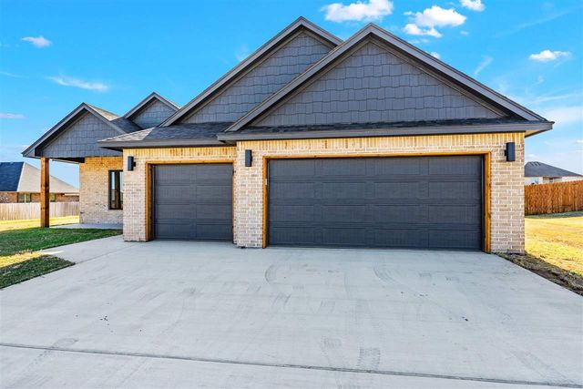 5867 Tadpole Dr, Elgin, OK 73538