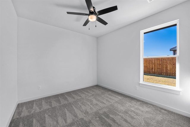 5867 Tadpole Dr, Elgin, OK 73538