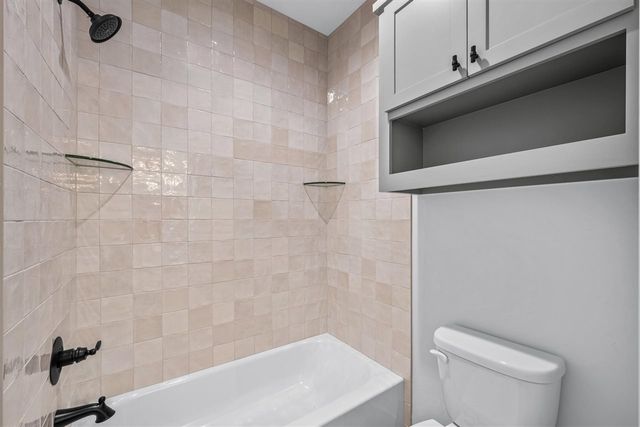 5867 Tadpole Dr, Elgin, OK 73538