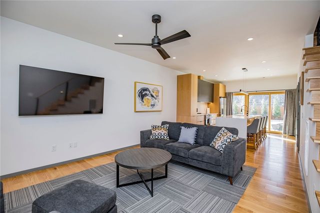 700-710 SE B, Bentonville, AR 72712