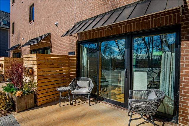 700-710 SE B, Bentonville, AR 72712