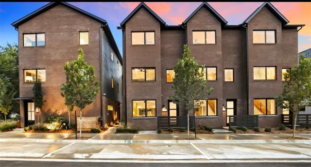 700-710 SE B, Bentonville, AR 72712