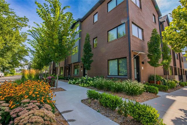 700-710 SE B, Bentonville, AR 72712