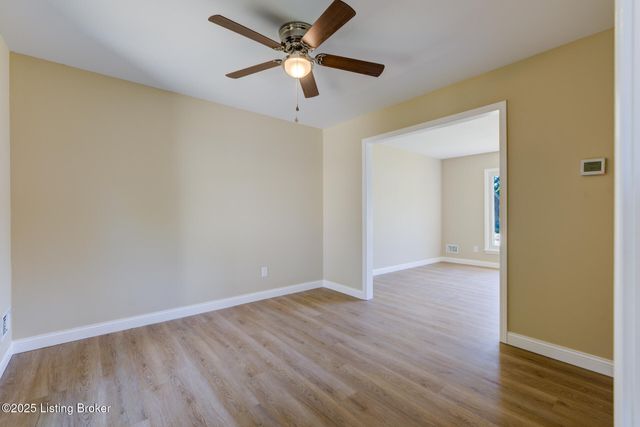 8201 Huntsman Trail, Louisville, KY 40291