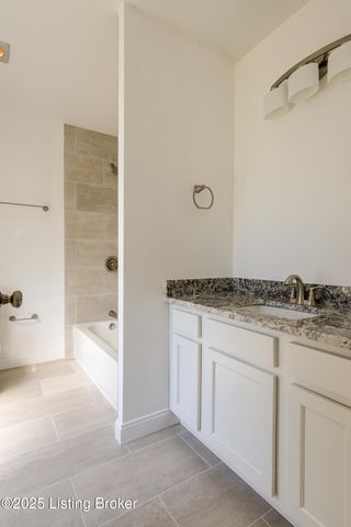8201 Huntsman Trail, Louisville, KY 40291