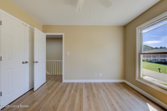 8201 Huntsman Trail, Louisville, KY 40291