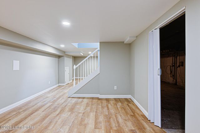 8201 Huntsman Trail, Louisville, KY 40291