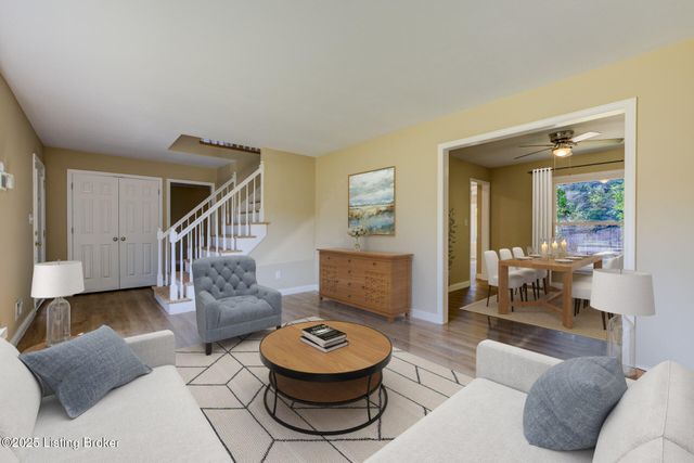8201 Huntsman Trail, Louisville, KY 40291