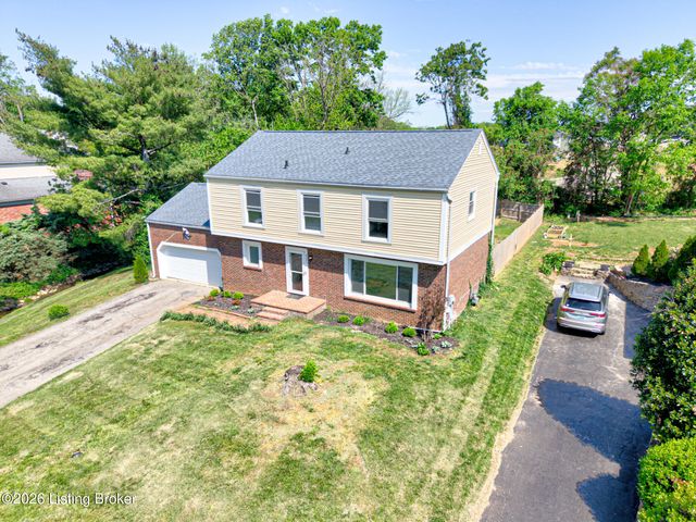 8201 Huntsman Trail, Louisville, KY 40291