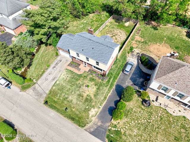 8201 Huntsman Trail, Louisville, KY 40291