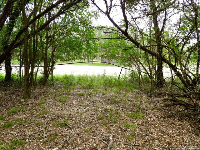 TBD Park Road 37, Lakehills, TX 78063