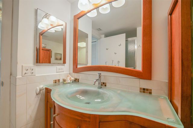 7100 Radice Court 302, Lauderhill, FL 33319