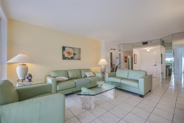 7100 Radice Court 302, Lauderhill, FL 33319