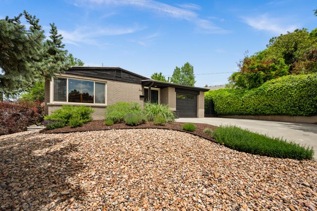 2487 E EMERSON AVE, Salt Lake City, UT 84108