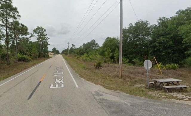 1007 E 10th Street, Lehigh Acres, FL 33972