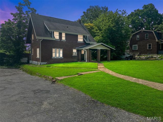 3634 Oakdale Avenue, St Louis, MO 63121