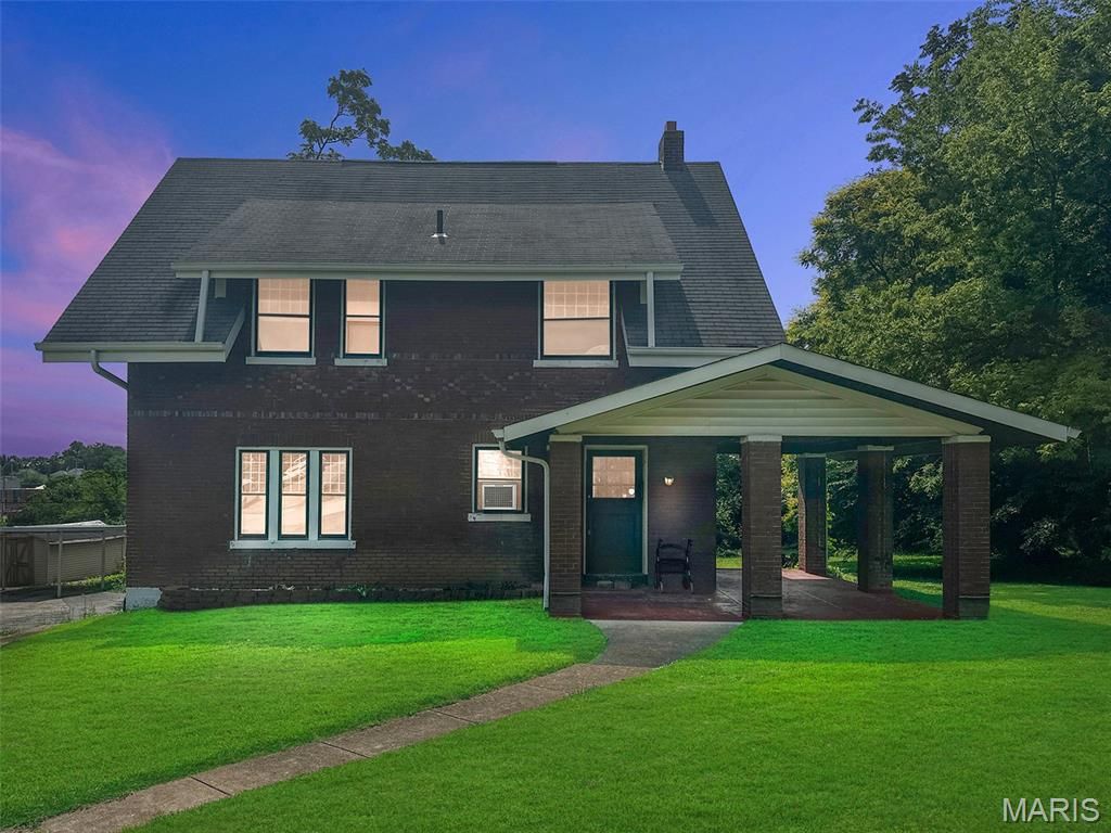 3634 Oakdale Avenue, St Louis, MO 63121