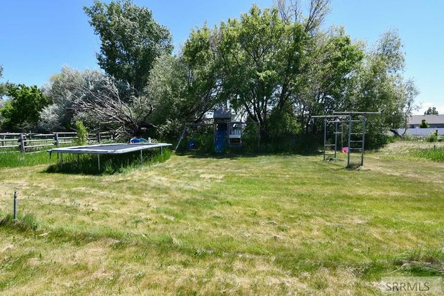 2950 N Ammon Road, Idaho Falls, ID 83401