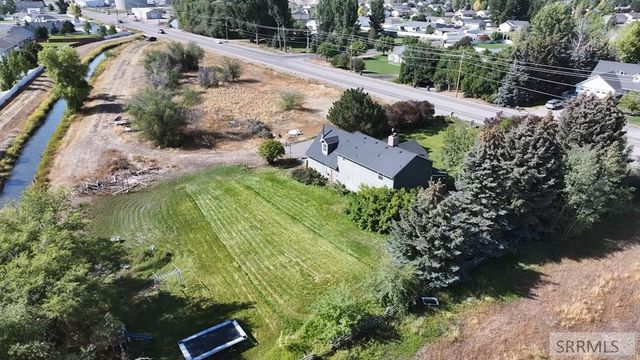 2950 N Ammon Road, Idaho Falls, ID 83401