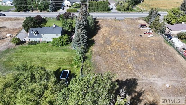 2950 N Ammon Road, Idaho Falls, ID 83401