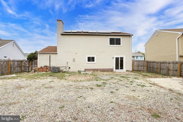 5 COMPASS LN, Barnegat, NJ 08005