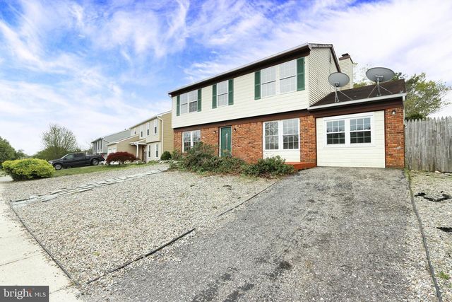 5 COMPASS LN, Barnegat, NJ 08005