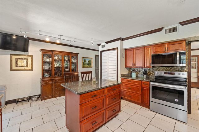 16353 NW 130 STREET, Williston, FL 32696