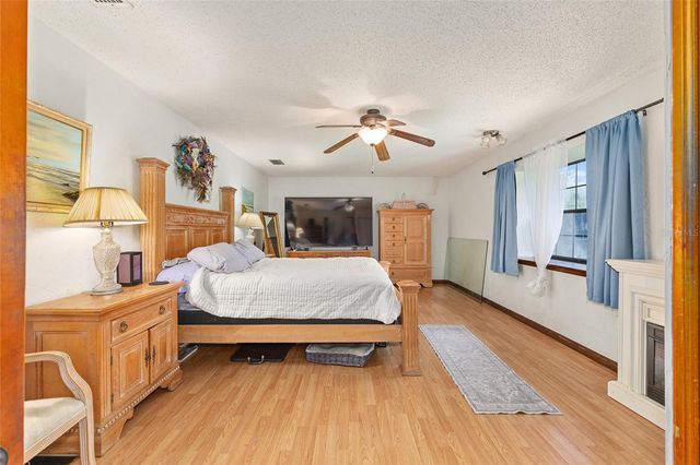 16353 NW 130 STREET, Williston, FL 32696