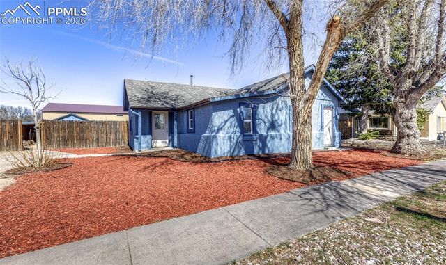 411 E Iowa Avenue, Fountain, CO 80817